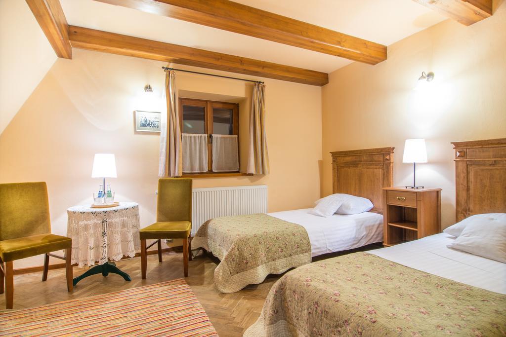Folwark Walencja Hotel Kazimierz Dolny Luaran gambar